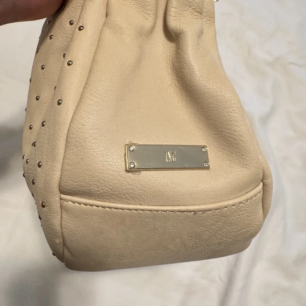 INC INTERNATIONAL CONCEPTS Ivory Studded‎ hobo shoulder bag gold chain crescent